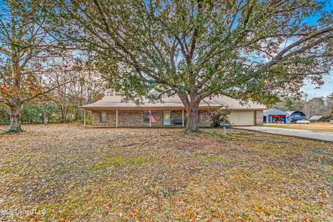 13411 N Sandy Creek Rd, Biloxi, MS 39532