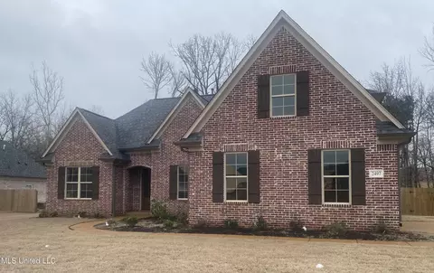 2497 Jaxon Dr, Hernando, MS 38632 photo 1