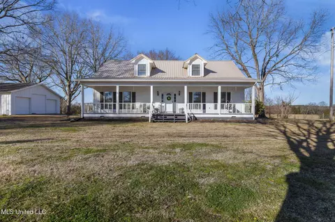Exterior - 914 Ratliff Ferry Rd, Canton, MS 39046 photo 2 of 29