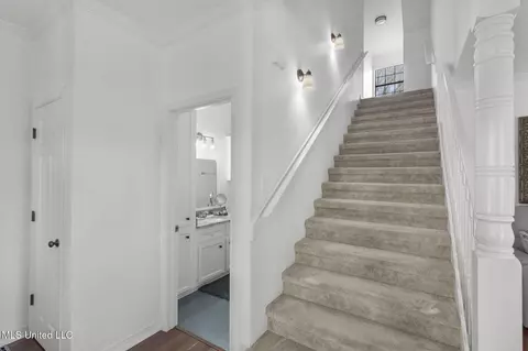 Entry Way - 914 Ratliff Ferry Rd, Canton, MS 39046 photo 2 of 2