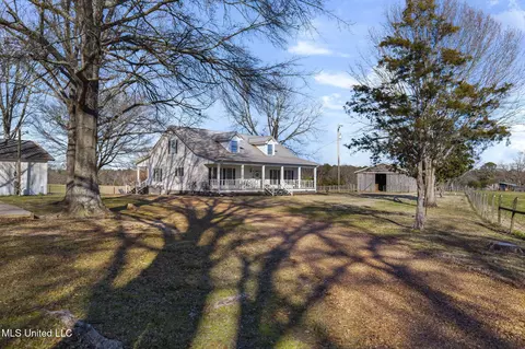 Exterior - 914 Ratliff Ferry Rd, Canton, MS 39046 photo 26 of 29