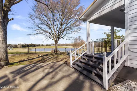 Exterior - 914 Ratliff Ferry Rd, Canton, MS 39046 photo 21 of 29