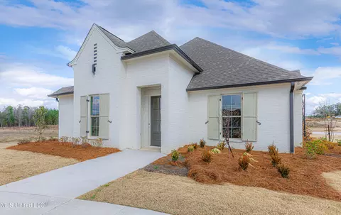 Exterior - 265 Bronson Bnd, Flowood, MS 39232 photo 2 of 6