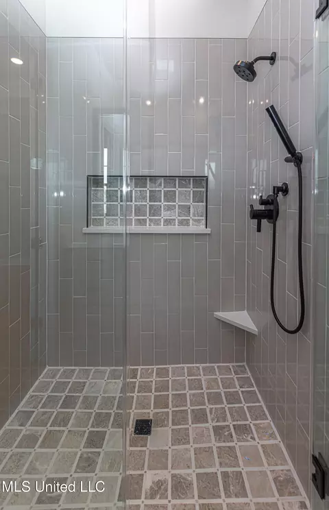 Bath - 265 Bronson Bnd, Flowood, MS 39232 photo 5 of 8
