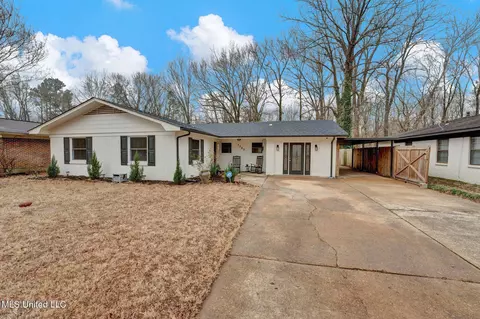 7763 Cotton Lane Dr, Southaven, MS 38671
