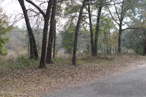 1500 Barracuda Dr, Gautier, MS 39553