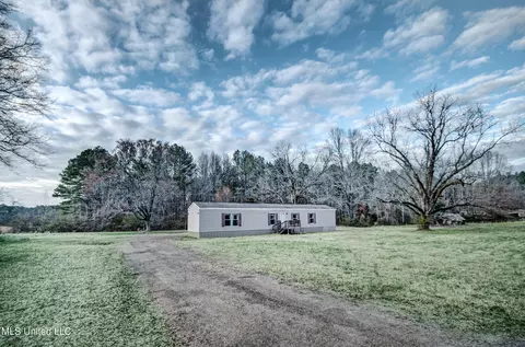 2994 Star Rd, Florence, MS 39073