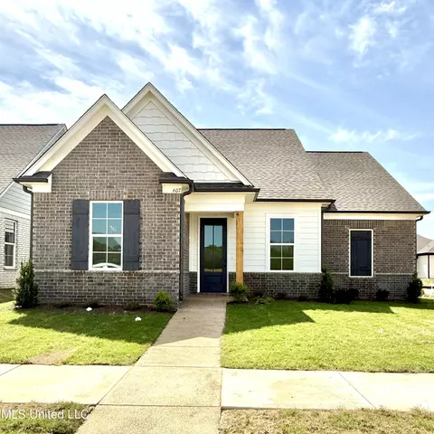 607 Sunflower St, Nesbit, MS 38651 photo 1