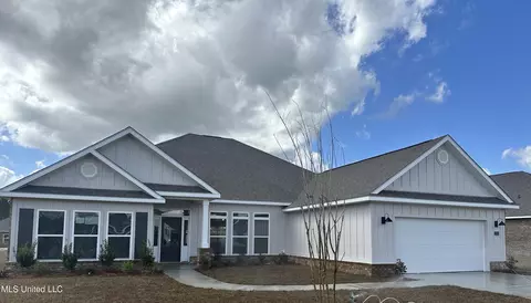 17035 River Hills Dr, Gulfport, MS 39503