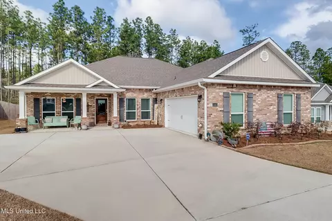 12411 Desoto Trails Cir, Biloxi, MS 39532
