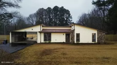 4885 Sherry Dr, Horn Lake, MS 38637