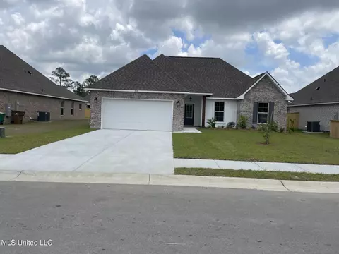 858 Ahoy Dr, Biloxi, MS 39532