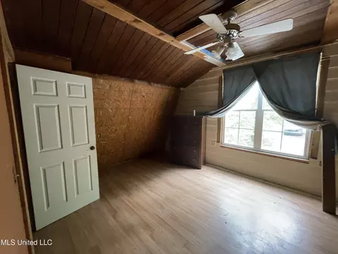 Bedroom - 231 Abernathy Rd, Flora, MS 39071 photo 3 of 4