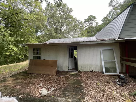 Exterior - 231 Abernathy Rd, Flora, MS 39071 photo 3 of 6