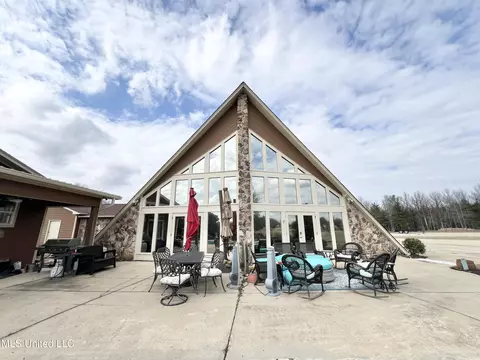 Exterior - 179 Planters Grv, Brandon, MS 39047 photo 4 of 9