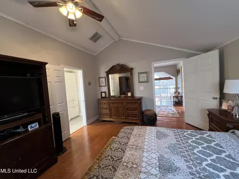 Bedroom - 179 Planters Grv, Brandon, MS 39047 photo 6 of 7