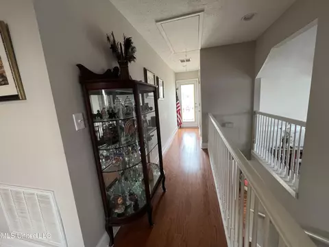 Entry Way - 179 Planters Grv, Brandon, MS 39047 photo 6 of 10