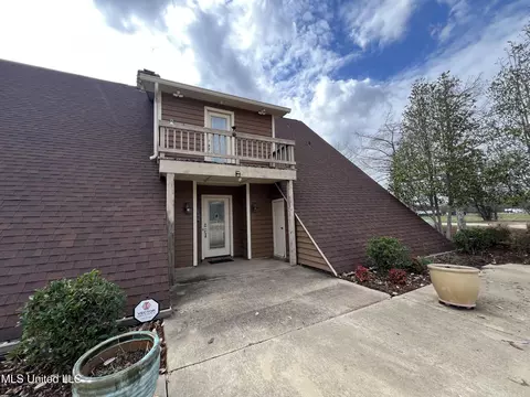 Exterior - 179 Planters Grv, Brandon, MS 39047 photo 8 of 9