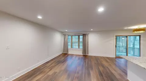 Living - 8741 Bobwhite Dr, Hernando, MS 38632 photo 1 of 1