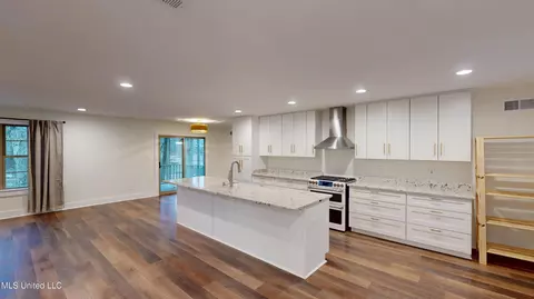 Kitchen - 8741 Bobwhite Dr, Hernando, MS 38632 photo 1 of 1