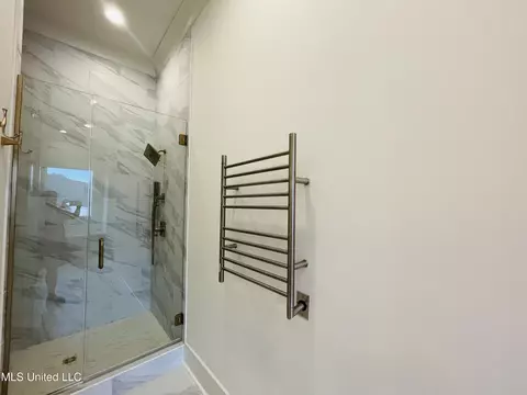 Bath - 419 Whittington Cir, Madison, MS 39110 photo 5 of 12