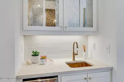 Kitchen - 119 Silverleaf Dr, Madison, MS 39110 photo 7 of 7