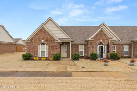 3241 Jade Ln, Southaven, MS 38672