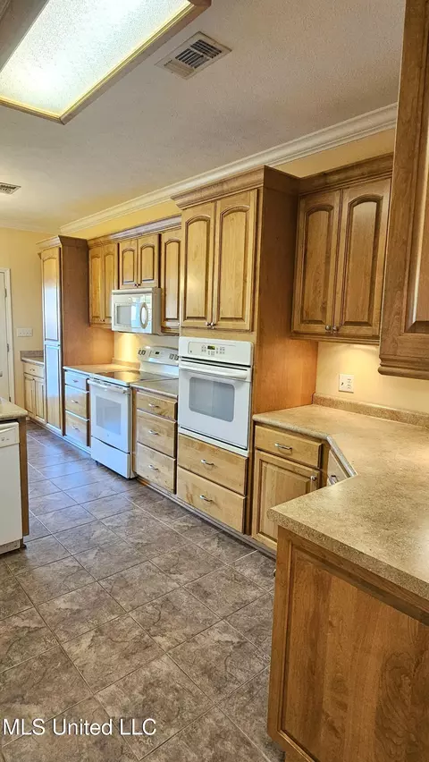 767 N Hickory Rd, Hickory, MS 39332 photo 18
