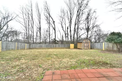 10662 Oak Leaf Dr, Olive Branch, MS 38654 photo 13