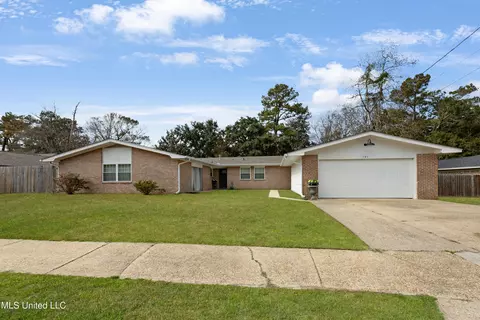 791 Sharon Hills Drive Dr, Biloxi, MS 39532