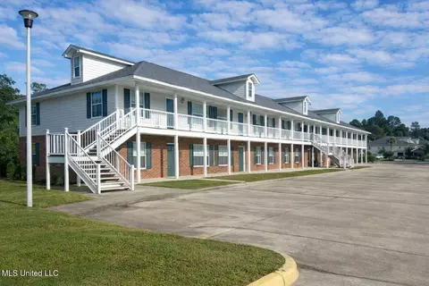 5080 Gautier Vancleave Rd #E9, Gautier, MS 39553