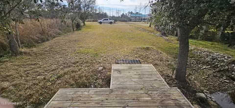 Nhn Swallow Street, Bay Saint Louis, MS 39520