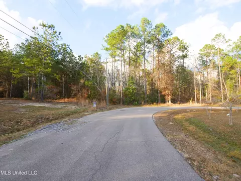 Choctaw Place, Kiln, MS 39556