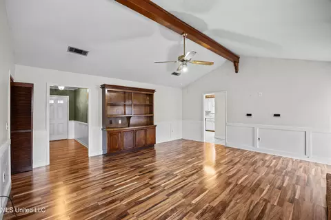 Living - 25 Ripple, Brandon, MS 39042 photo 1 of 2