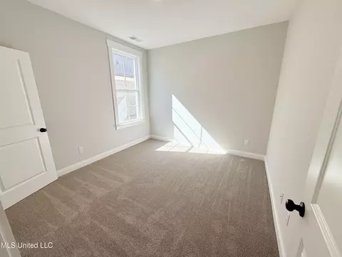 Bedroom - 758 Coahoma Ct, Nesbit, MS 38651 photo 2 of 7