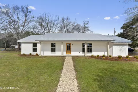 5905 Lochness Cir, Ocean Springs, MS 39564