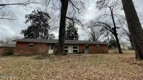 Exterior - 2282 Upper Dr, Pearl, MS 39208 photo 2 of 2