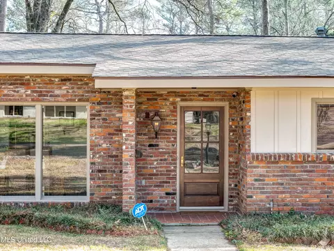 4416 Audubon Park Dr, Jackson, MS 39211 photo 3