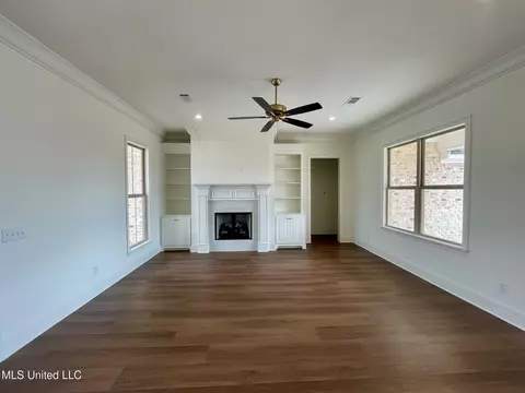 Living - 196 Azure Dr, Canton, MS 39046 photo 2 of 3