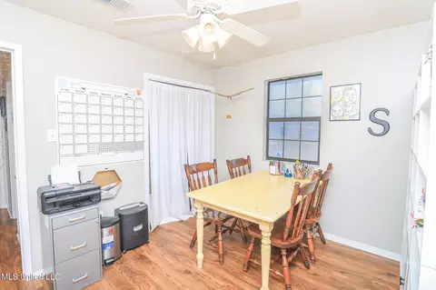 Dining - 110 Cody Barton Ln, Braxton, MS 39044 photo 3 of 3