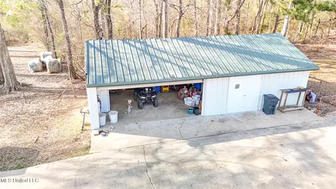 Other - 110 Cody Barton Ln, Braxton, MS 39044 photo 2 of 31