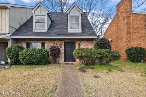 2322 River Oaks Blvd, Jackson, MS 39211