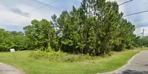 501 Lemoyne Rd, Pass Christian, MS 39571