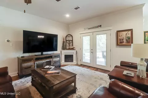 7 Canterbury Ln, Long Beach, MS 39560 photo 7