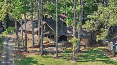 Other - 121 Yorkshire, Jackson, MS 39212 photo 3 of 13