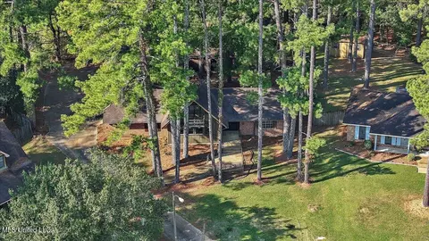Other - 121 Yorkshire, Jackson, MS 39212 photo 4 of 13