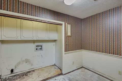 Other - 121 Yorkshire, Jackson, MS 39212 photo 9 of 13