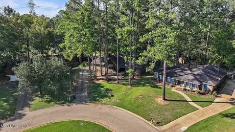 View/Area - 121 Yorkshire, Jackson, MS 39212 photo 11 of 12