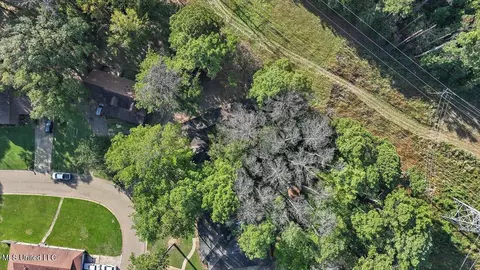 View/Area - 121 Yorkshire, Jackson, MS 39212 photo 6 of 12