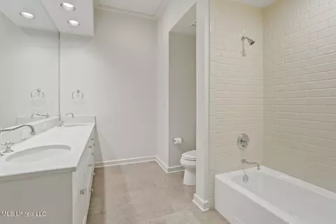 Bath - 106 N Meadowbrook, Jackson, MS 39211 photo 2 of 9